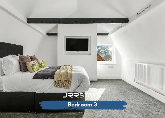 Jrr Stays 3Bed Sleeps 8- Coventry/Antsy M6-J2 Cv7