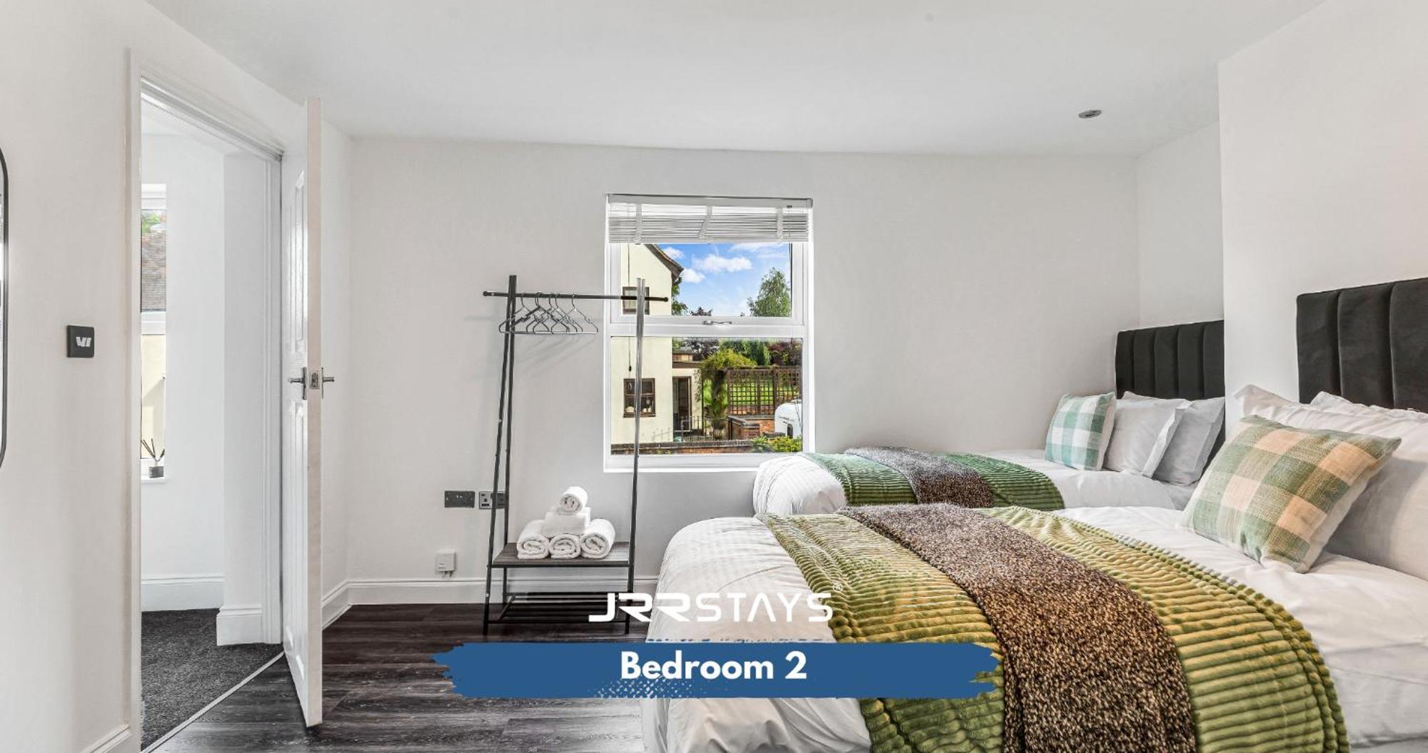 Jrr 3bed Sleeps 8- Coventry/antsy M6-j2 Cv7 Shilton (Warwickshire)