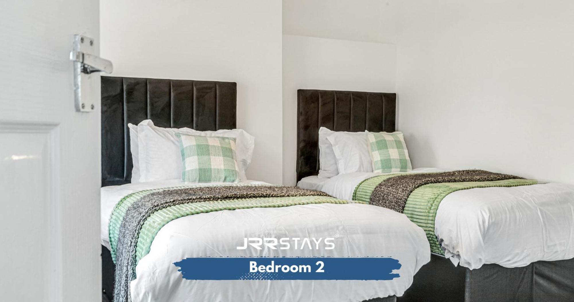 Jrr 3bed Sleeps 8- Coventry/antsy M6-j2 Cv7 Shilton (Warwickshire)