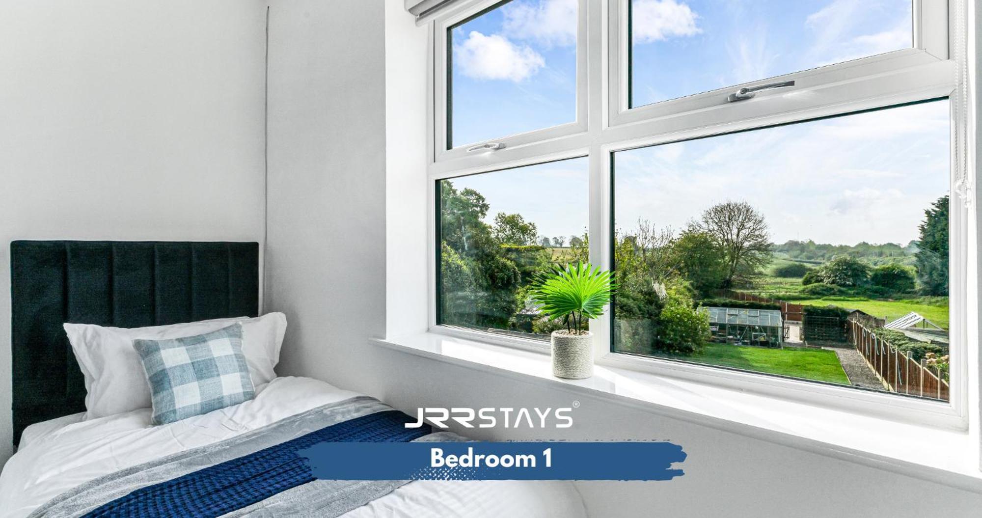 Jrr 3bed Sleeps 8- Coventry/antsy M6-j2 Cv7 Shilton (Warwickshire)