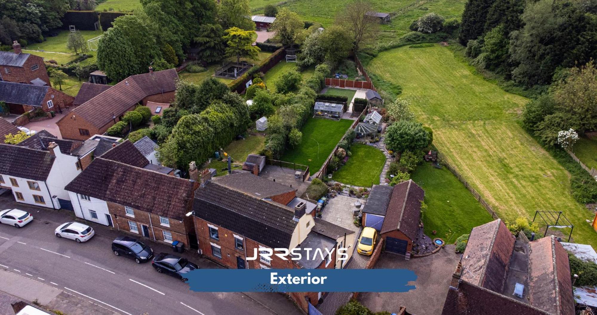 Jrr 3bed Sleeps 8- Coventry/antsy M6-j2 Cv7 Shilton (Warwickshire)
